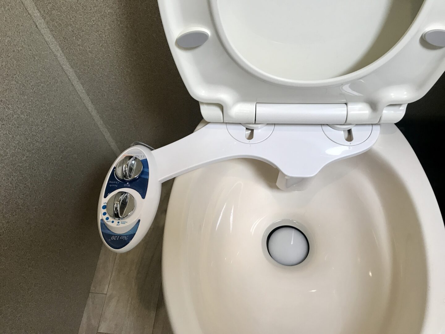 RV Bidet